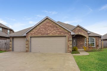 11120 SW 42ND ST MUSTANG, OK 73064